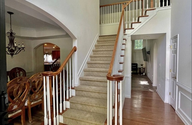 Stonecrest Home w/Smart TVs Near Atlanta! 5 bedrooms and 4 bathrooms