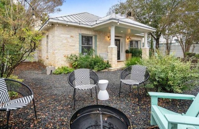 Stonewall Bungalows 20min Fredericksburg 290 road - 4 beautiful units for groups