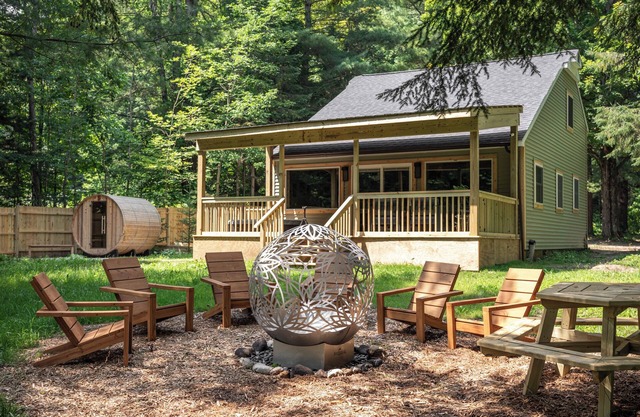 Streamside | Nature-Lux w/Hot Tub, Sauna, Firepit, Game Area, Beautiful Setting