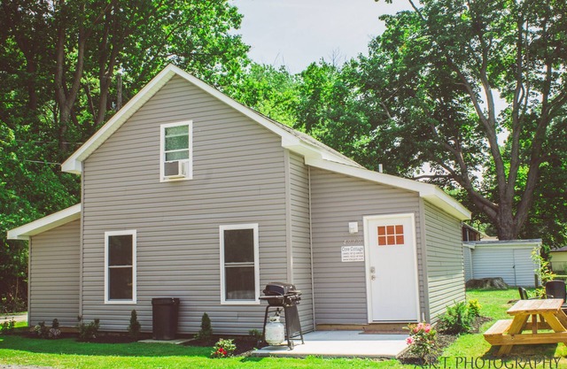 Strip Location | Pet Friendly | A/C | Wi-Fi & Cable | Fire Pit | Wine Country