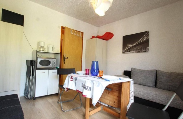 Studio à Serre-Chevalier avec Parking, Wifi et Local à Ski - FR-1-330E-65