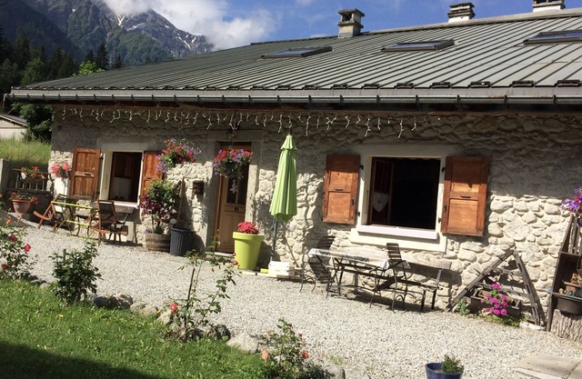 Studio 23m2 Garden level 2 km from downtown