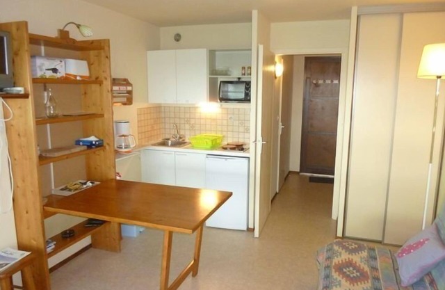 Studio 4 people. facing the sea+swimming pool+tennis