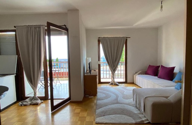 Studio Apartment 20 meters from the beach - Struga