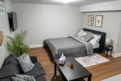 Studio Apartment B - Full Kitchen - Cozy and Modern