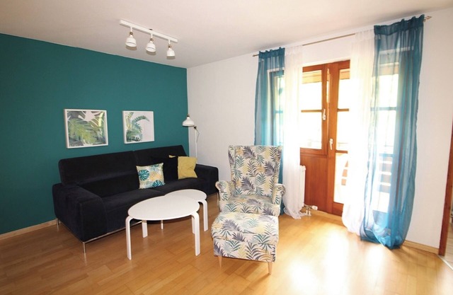 Studio Apartment '1 Zimmer Appartement 36' with Balcony and Wi-Fi