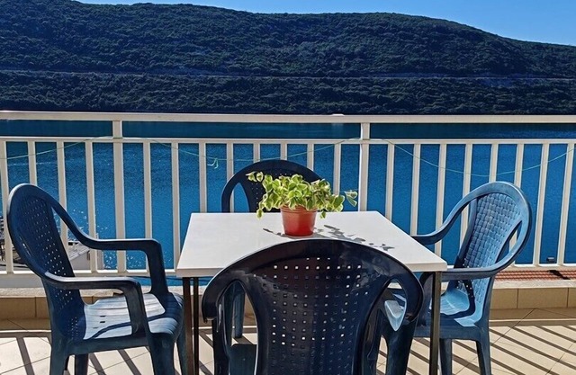 Studio apartment with Sea view 302
