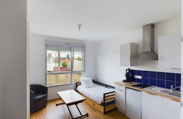 Studio-avec Parking-Ensuite with Shower