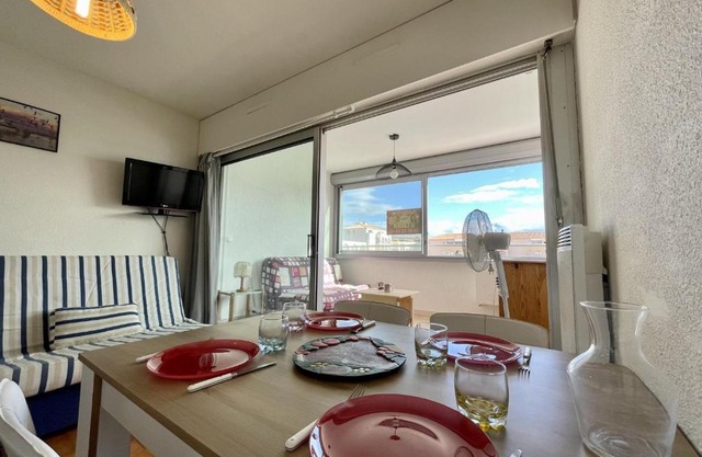 Studio cabine avec parking à 600m des plages à Sète - FR-1-338-162