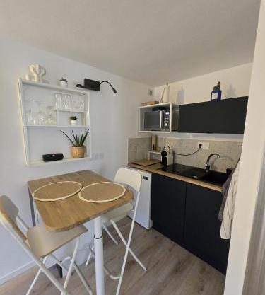 Studio cosy au calme idéalement situé