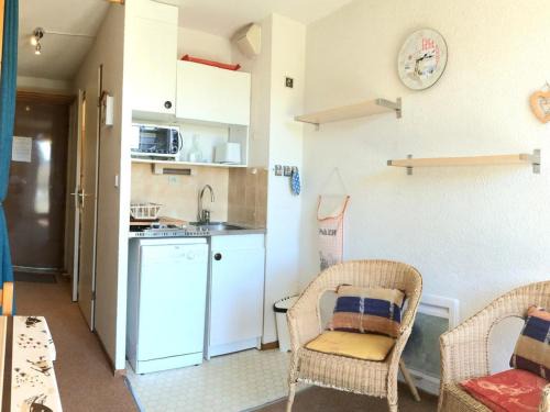 Studio cosy avec terrasse sud, proche télésiège et commerces à Fontcouverte-la-Toussuire - FR-1-417-33