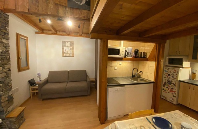 Studio de charme rénové aux pieds des pistes - FR-1-181-2478