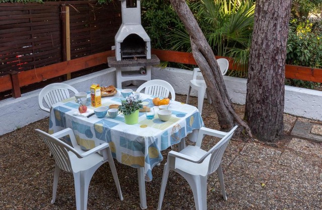 Studio duplex sous la pinède près de la plage, terrasse, au calme et proche des activités, Seignosse - FR-1-239-394