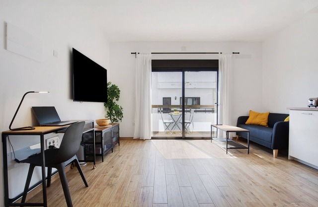 Studio "Erbania" with Balcony & Wi-Fi