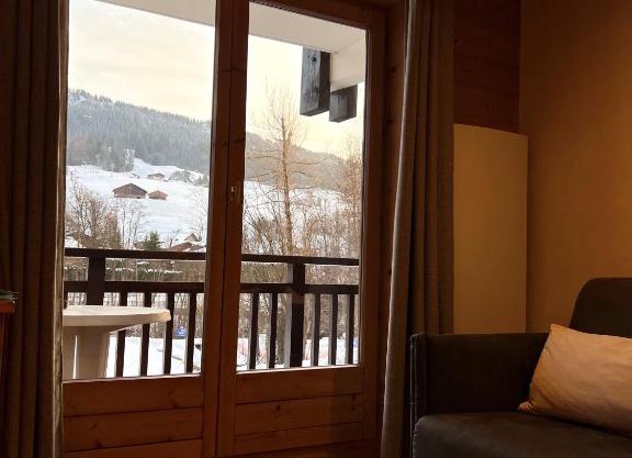 Studio face aux pistes