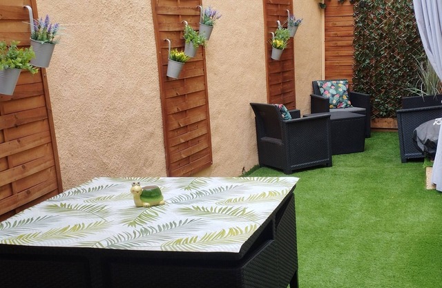 Studio 1* peaceful private garden