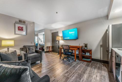 Studio Full Kitchen Tempe Studio w pool, jacuzzi, gym perfect location No Pets allowed please