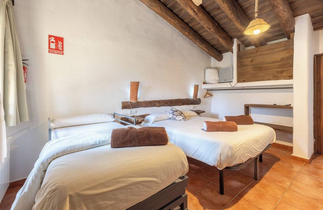Studio 'Gato' with Mountain View and Private Garden