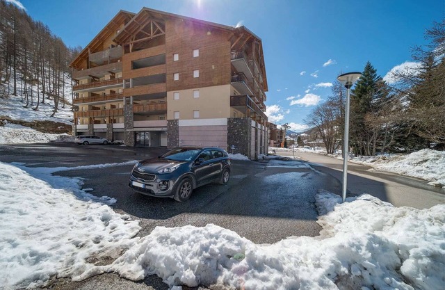 Studio in Alps with Pool near Ski Resort