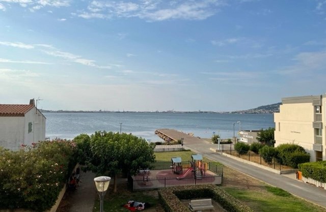 Studio in Balaruc-les-Bains with air conditioning and pets allowed