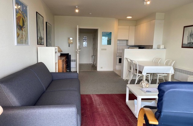 Studio in Nieuwpoort with Stunning Sea Views