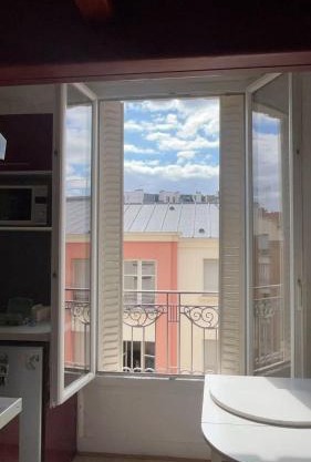 studio in Paris 11th