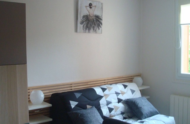 STUDIO IN THE HEART OF GREEN COUNTRY