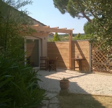 Studio Indépendant avec parking fermé et sécurisé