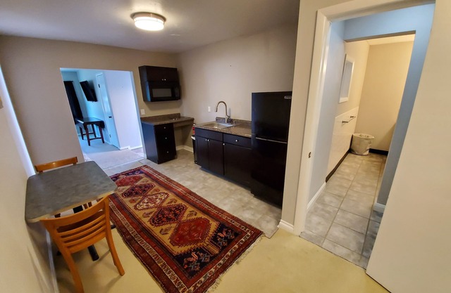 Studio - kitchenette