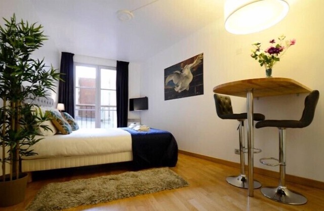 Studio lits jumeaux located on the left bank of the Seine