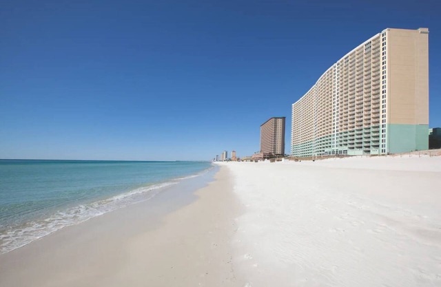 Studio/Panama City Beach - Oceanfront View with Kitchenette, Pools, and More!