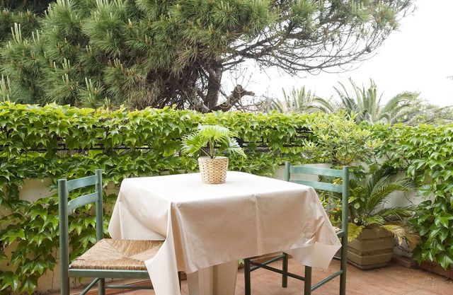 STUDIO PENINSULA OF GIENS NEAR BEACH