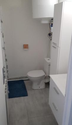 studio scandinave avec un parking privée