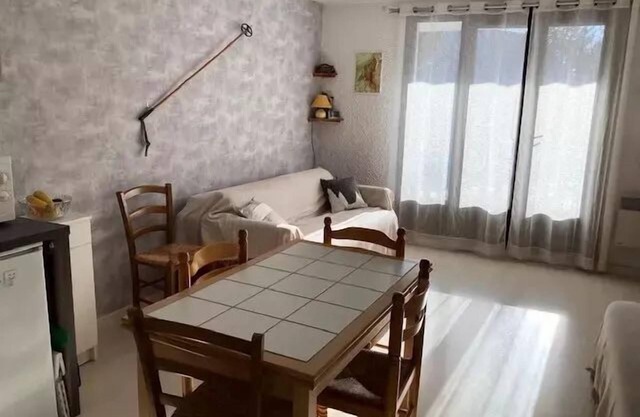 STUDIO VILLAGE CORRENCON