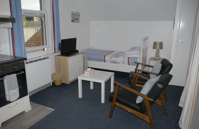 Studio with Sea View