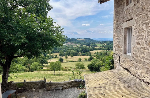 Studio with separate entrance on a 9-hectare estate