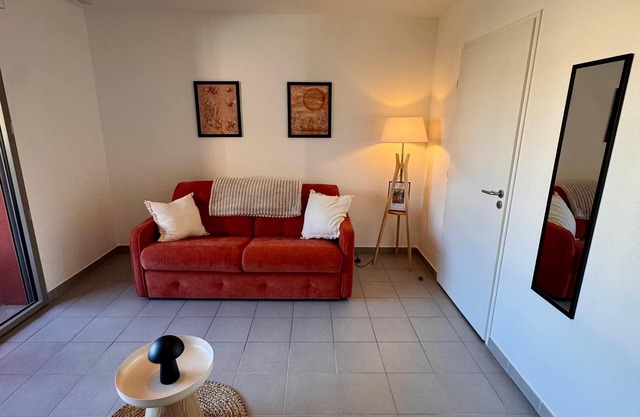 Studio with terrace, air conditioning and swimming pool in Aix-en-Provence
