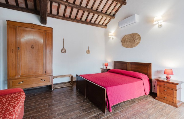 Studio 'Zirafa' with Shared Garden, Wi-Fi and Air Conditioning