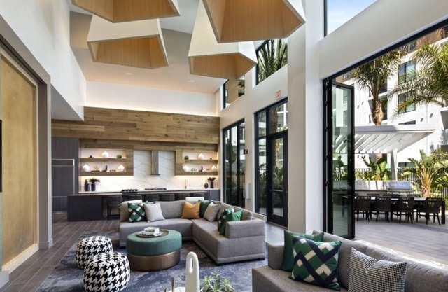 Stunning 1BR Condo Savoy Sunnyvale