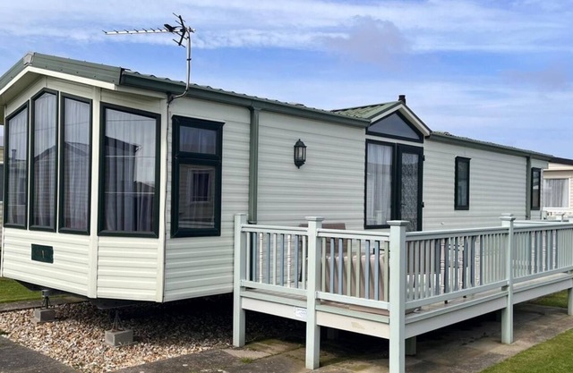 Stunning 2-Bed caravan in Skegness