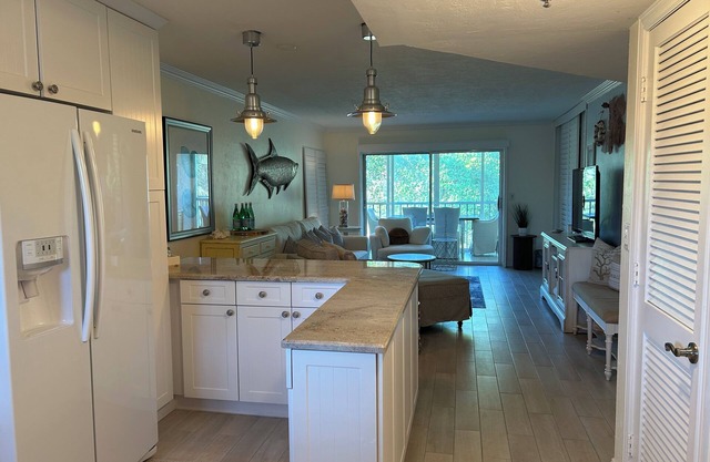 Stunning 2 bedroom, 2 balcony condo on golf course with tennis and pickleball