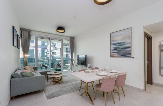 Stunning 2BR Apartment in 1 Residence, Zabeel
