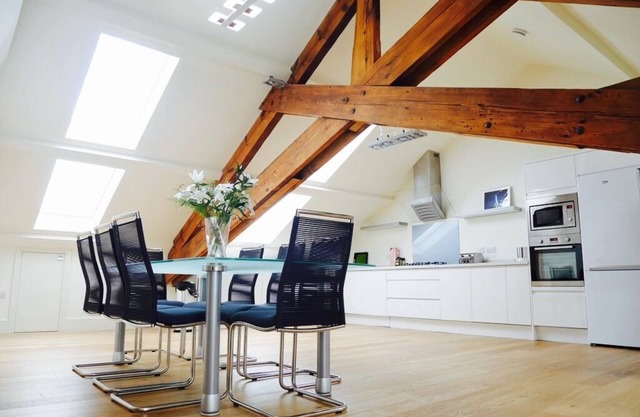 Stunning 3 Bedroom Penthouse, Central Ulverston