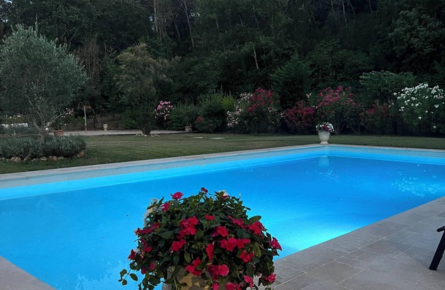 Stunning 4 Bed House With Private Pool in Peaceful Setting