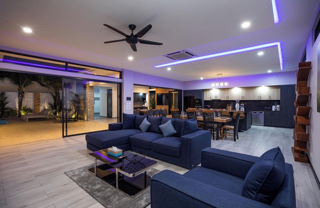 Stunning 4 bedrooms pool villa at Rawai