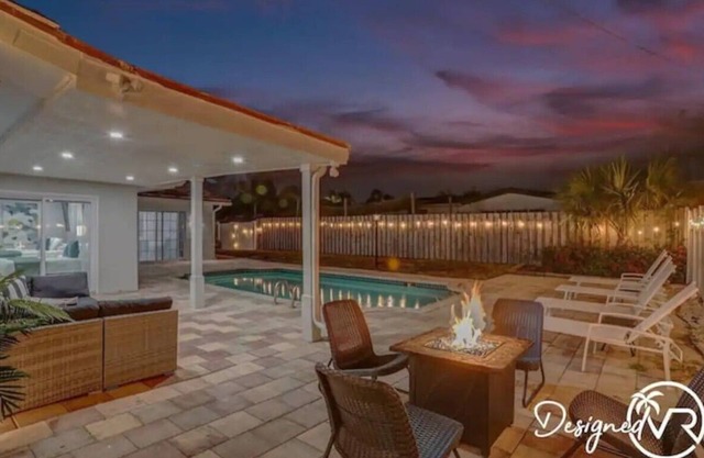 Stunning 4BR Hted Pool &Jacuzzi Close 2 the Beach
