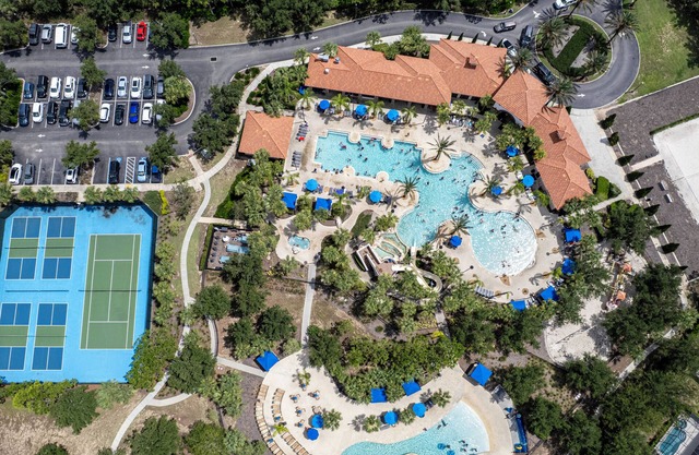 Stunning 7 br Solterra's pool JEWEL! The Resort is your Backyard!