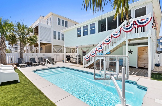 Stunning Beach Retreat with New Saltwater Pool - Perfect for Your Summer Getaway