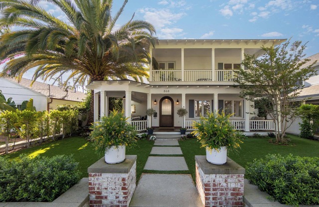 Stunning Beachside Living at 868 J Ave, Coronado nnFor Rent