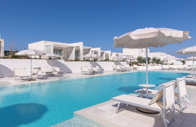 Stunning Capo Falcone Charming Apartments B4 sleeps 4 persons num 5090